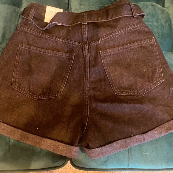 Zara Belted Denim Shorts - Picture 2 of 2
